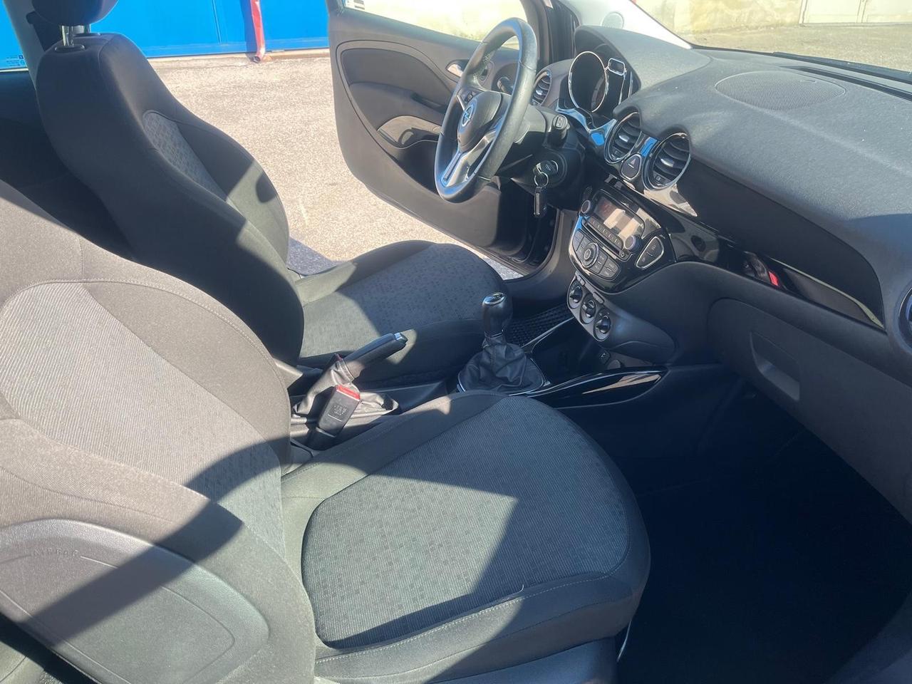 Opel adam 1.2 benz- full- km 77000-2015