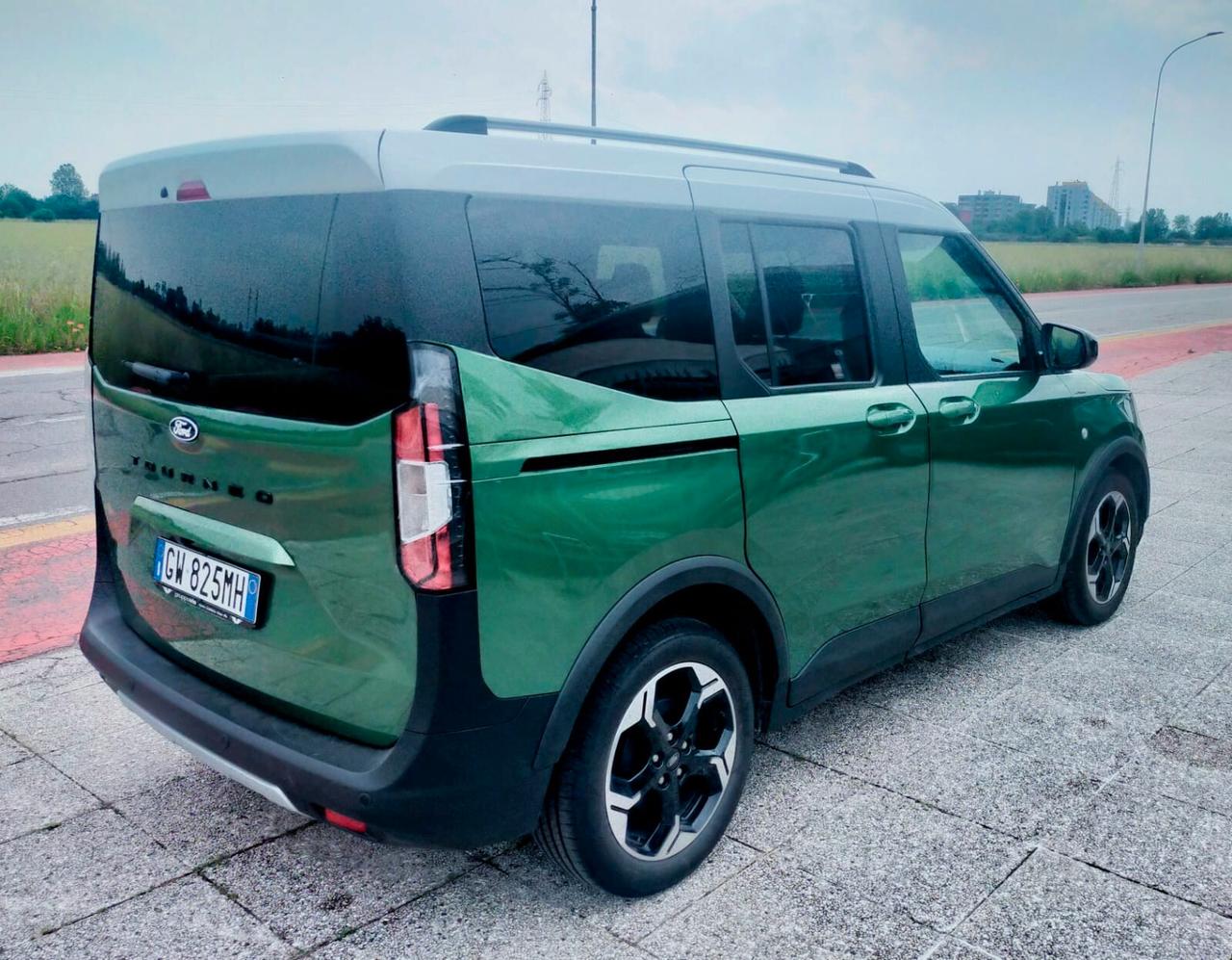 Ford Tourneo Courier Tourneo Courier 1.0 EcoBoost Active