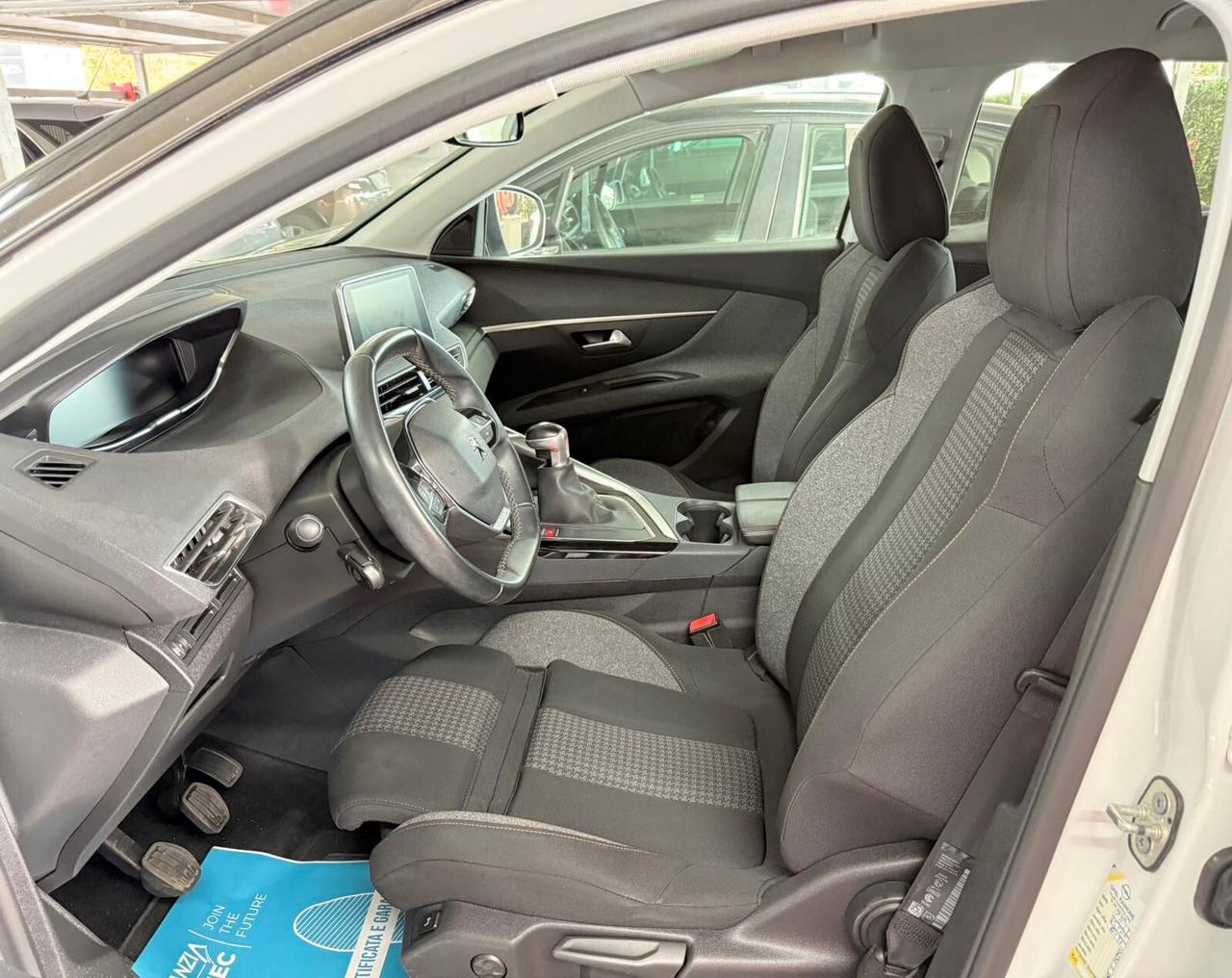 Peugeot 3008 BlueHDi 130 S&S Business