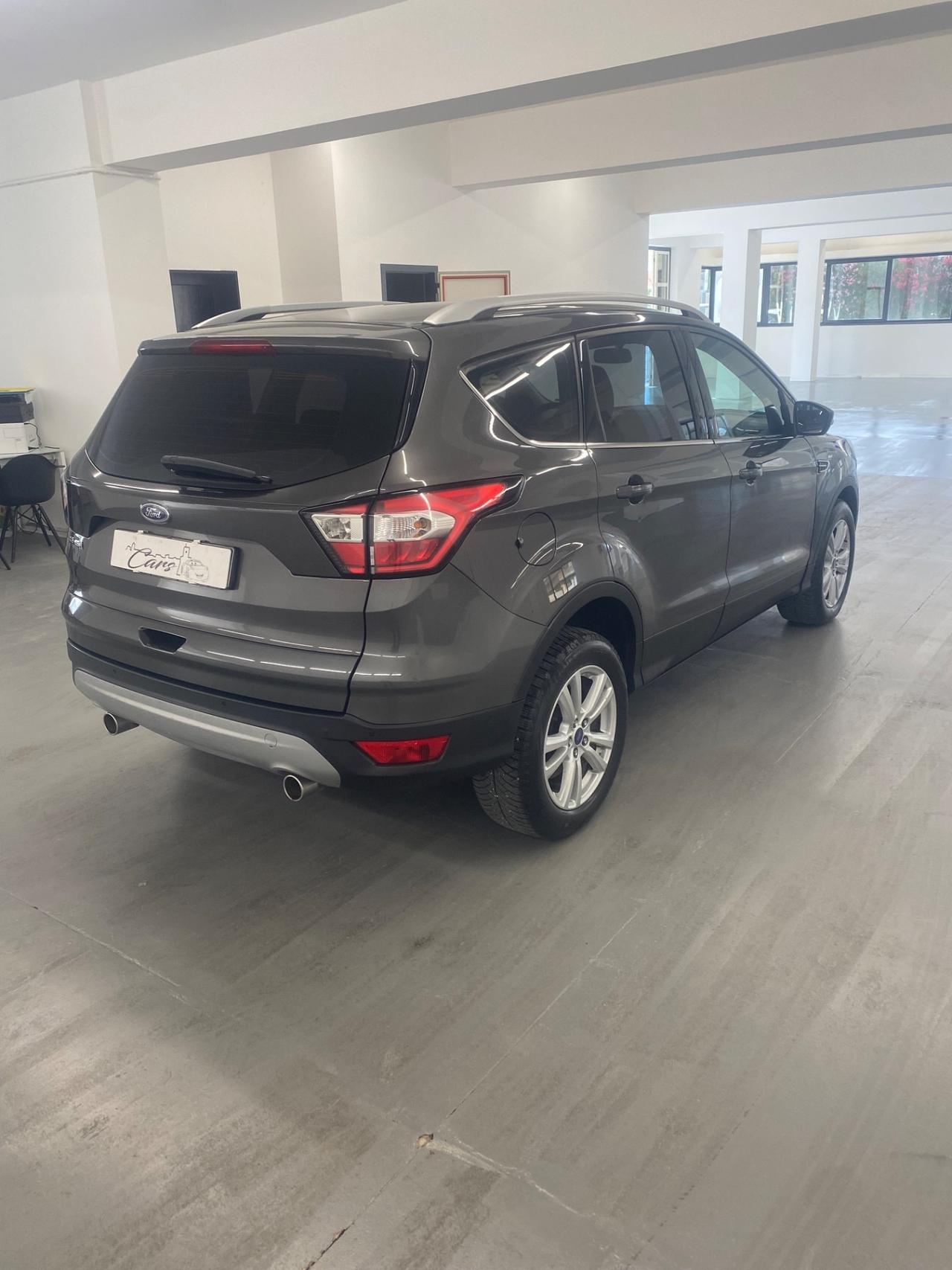 Ford Kuga 1.5 TDCI 120 CV S&S 2WD Powershift ST-Line