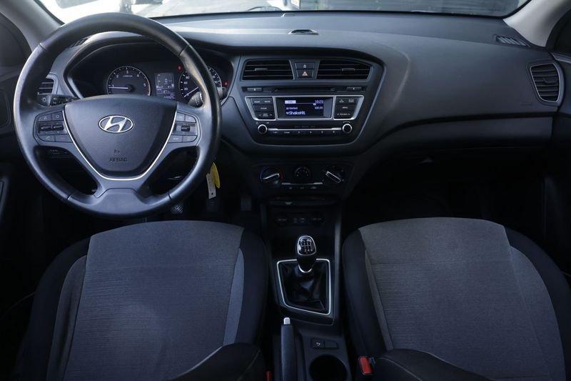 Hyundai i20 Hyundai i20 1.1 CRDi 12V 5 porte Comfort 55KW ANNO 2015