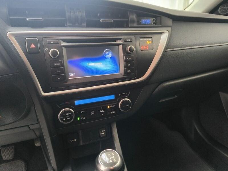 Toyota Auris 1.4 D-4D Lounge
