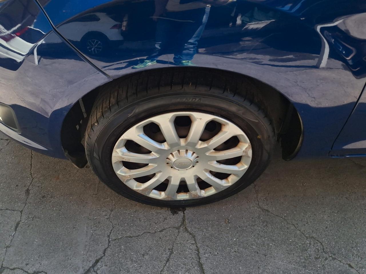 Ford Fiesta 1.4 5p. Bz.- GPL Titanium