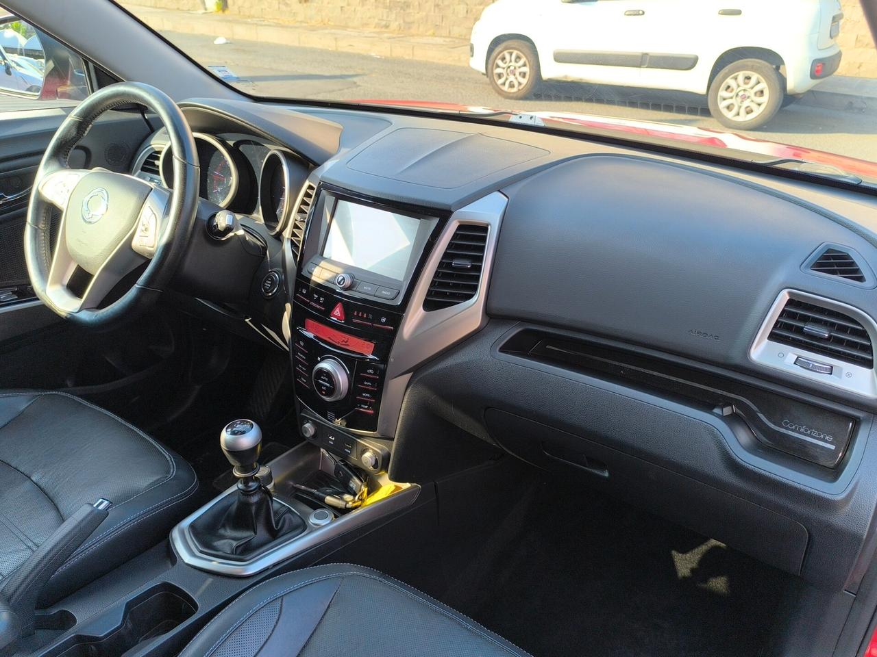 Ssangyong Tivoli 1.6d 2WD Be Visual Hot Aebs