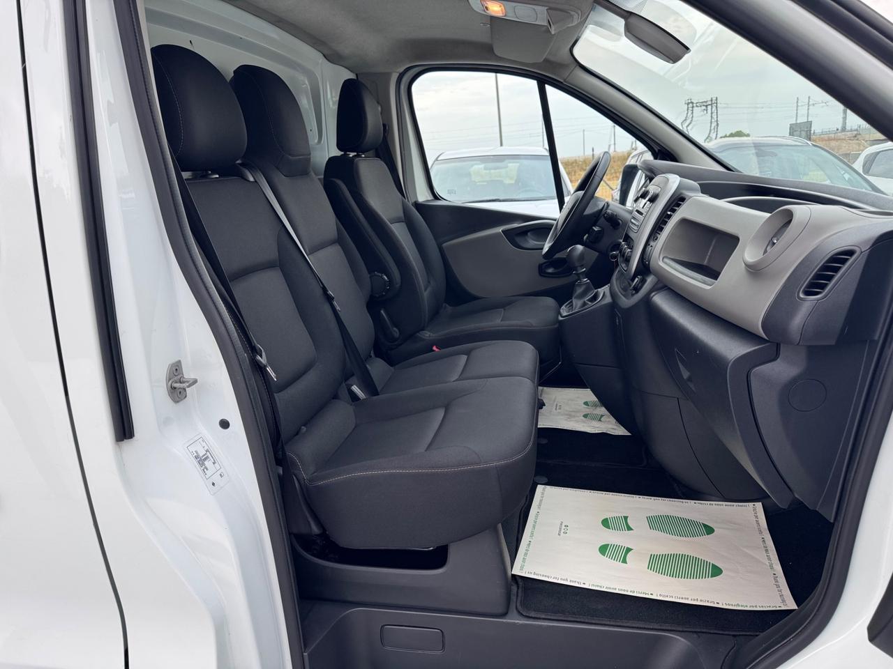 Nissan NV300 29 1.6 dCi Twin Turbo 145CV 3POSTI