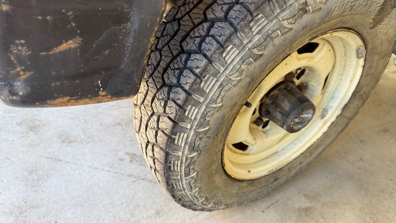 Suzuki SJ Samurai 4x4 De Luxe