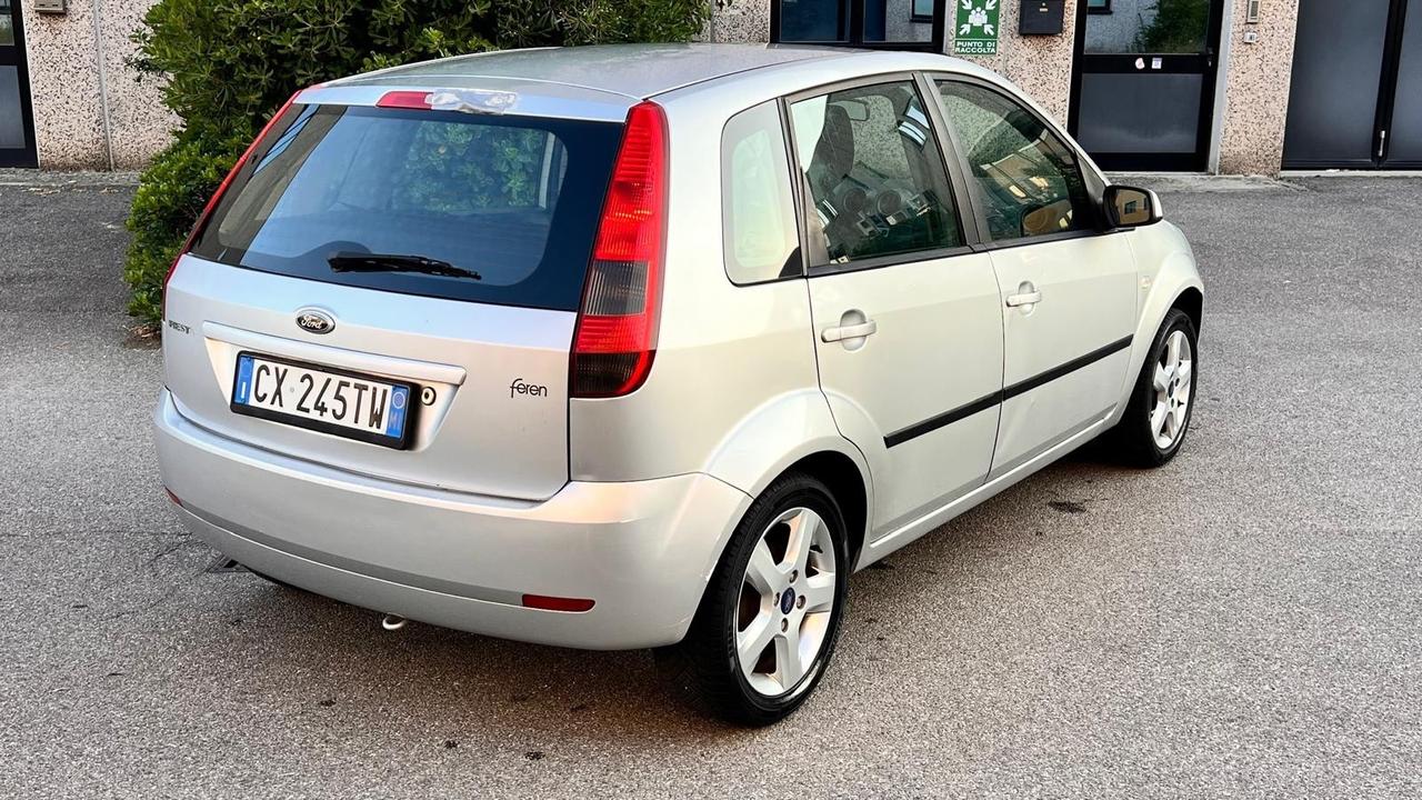 Ford Fiesta 1.2 16V 5p. Ghia