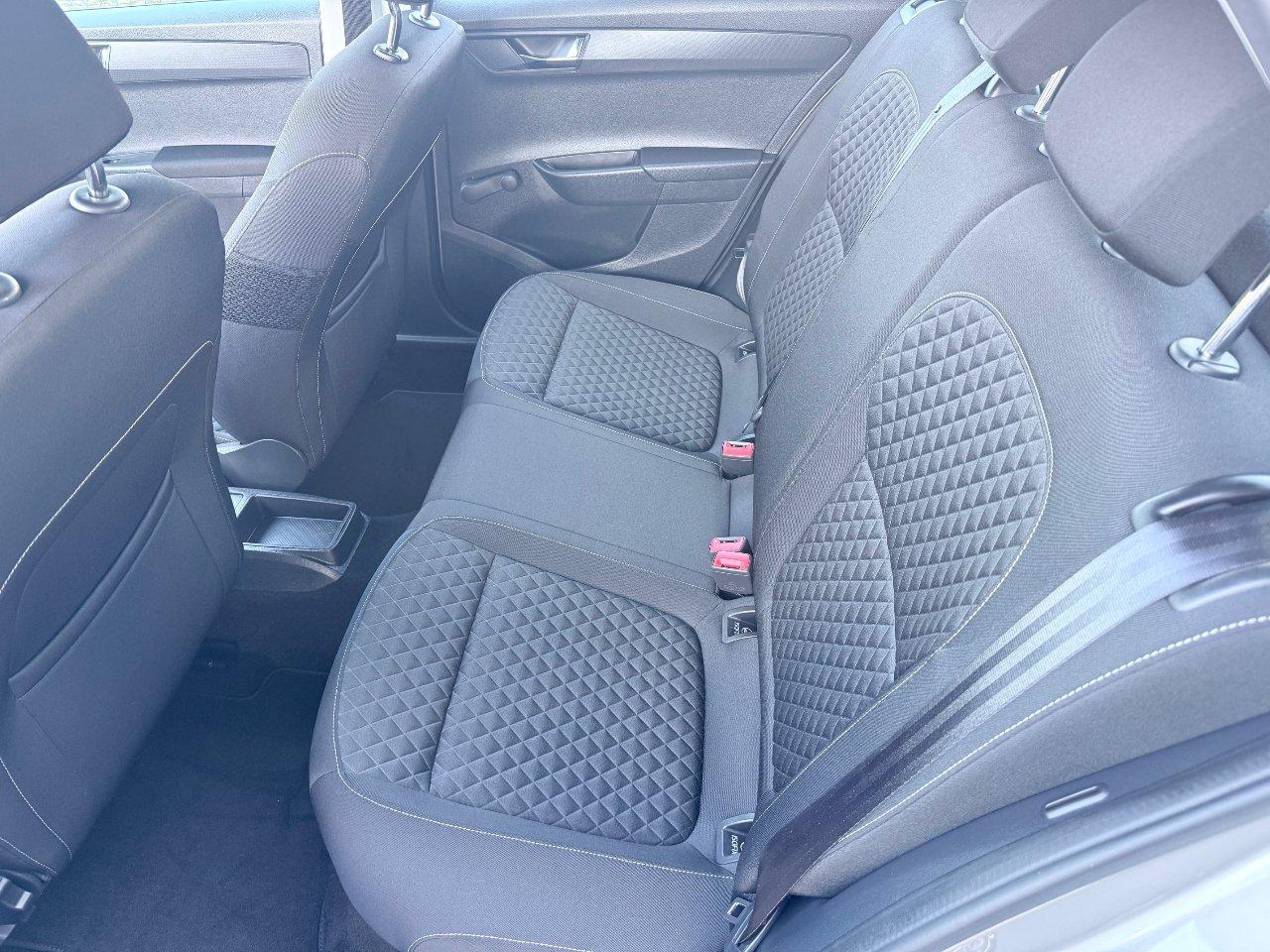 Skoda Fabia 5 Porte Fabia 1.0 mpi Twin Color Design Edition Argento 60cv