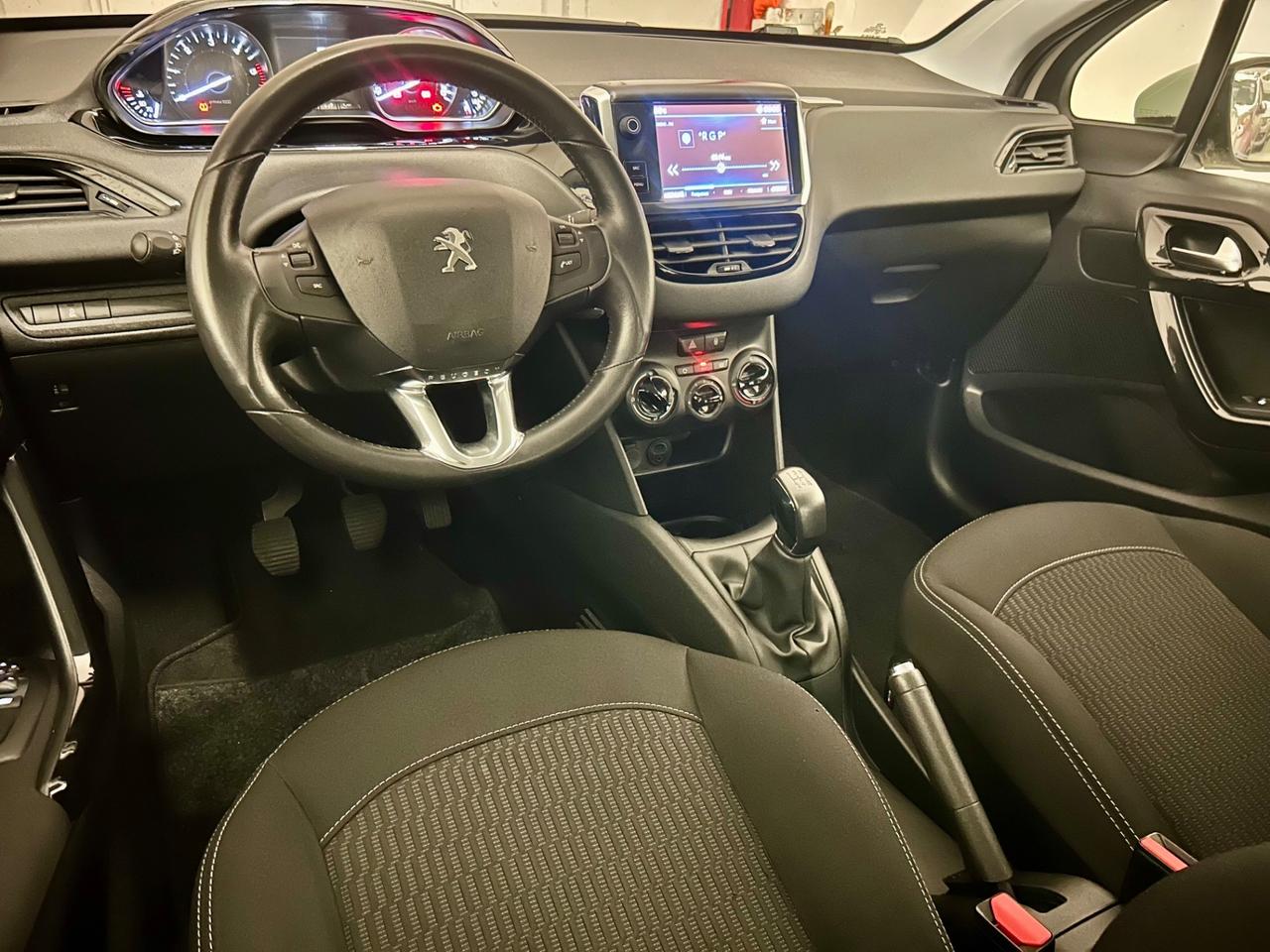 Peugeot 208 BlueHDi 75 5 porte