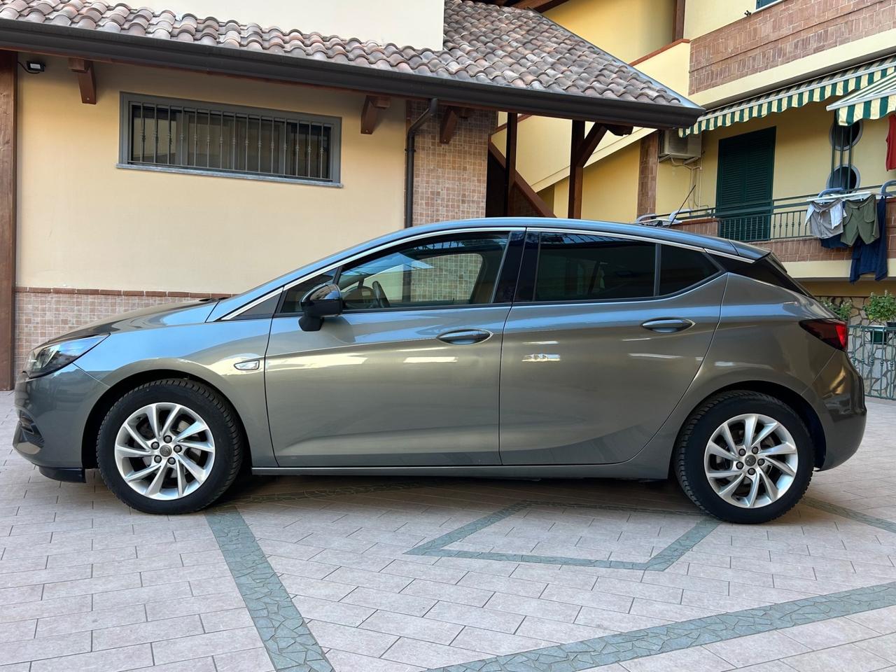 Opel Astra 1.5 CDTI 122 CV S&S 5 porte Ultimate 2021