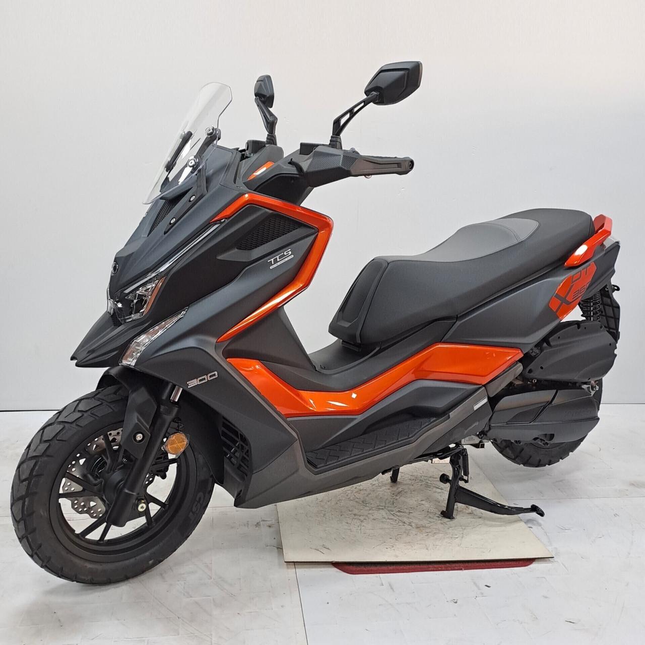 Kymco DTX 360 300 * 78 euro/MESE - ACCONTO 0