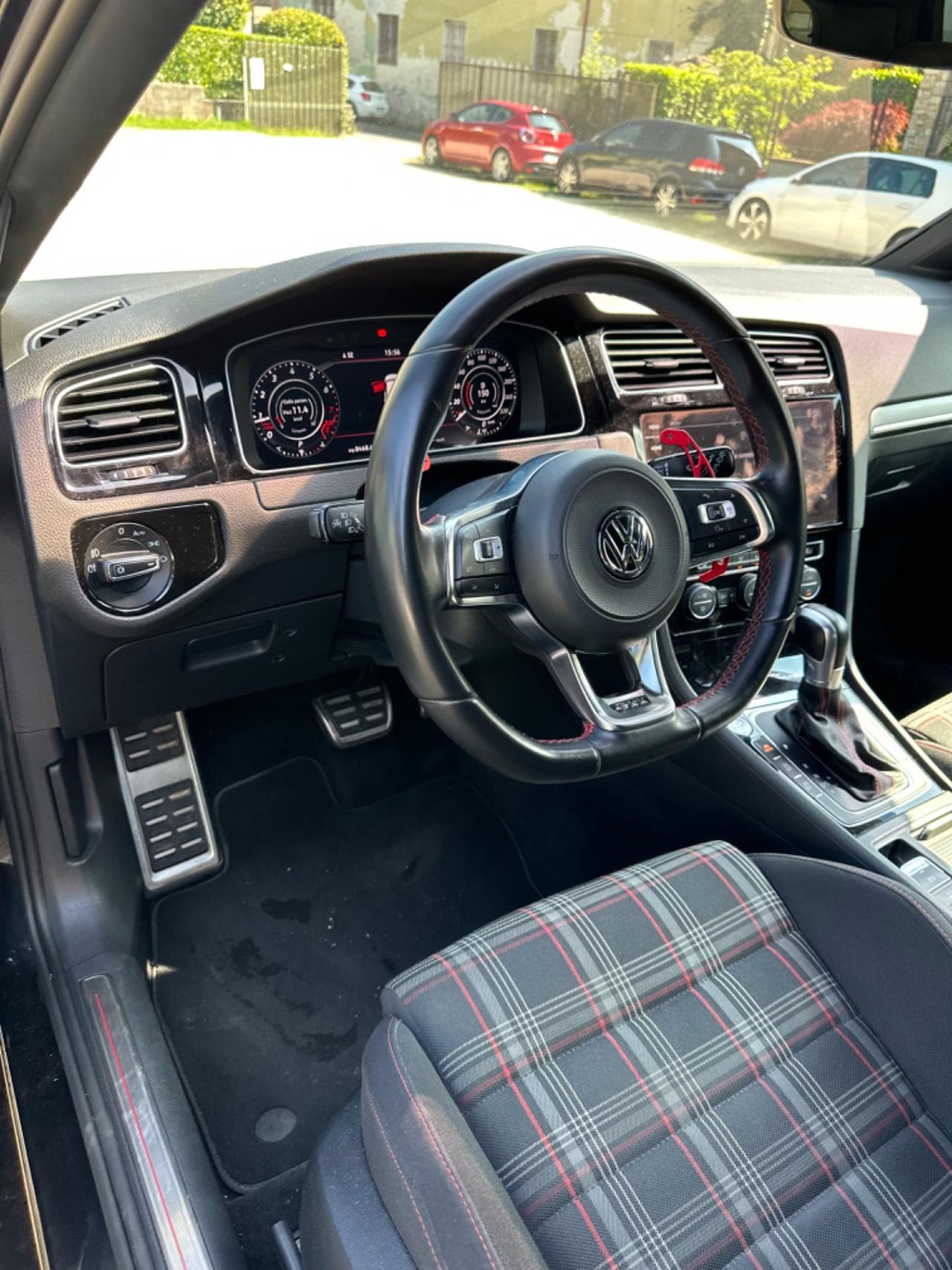 Volkswagen GOLF GTI PERFORMANCE 2.0 245 CV TSI 5P