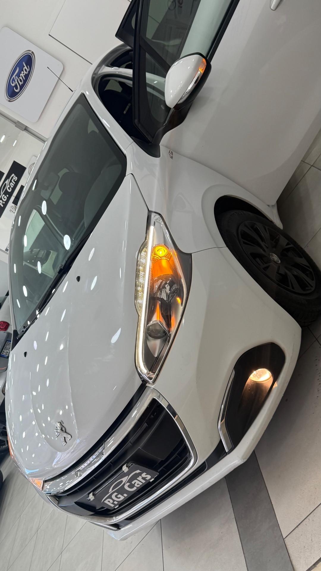 Peugeot 208 BlueHDi 75 5 porte Allure