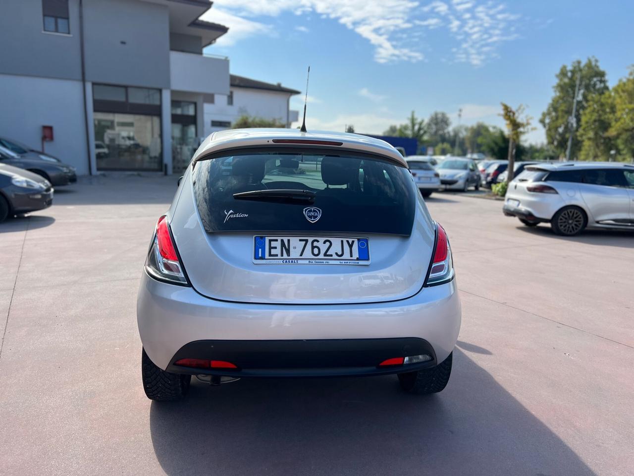 Lancia Ypsilon 1.3 MJT 16V 95 CV 5 porte S&S Silver