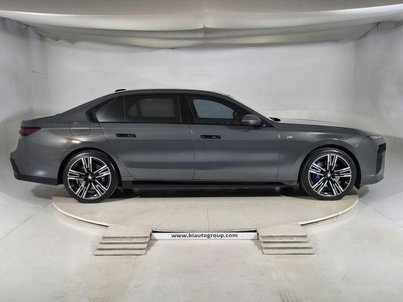 BMW Serie 7 G70 740d mhev xdrive MSport auto