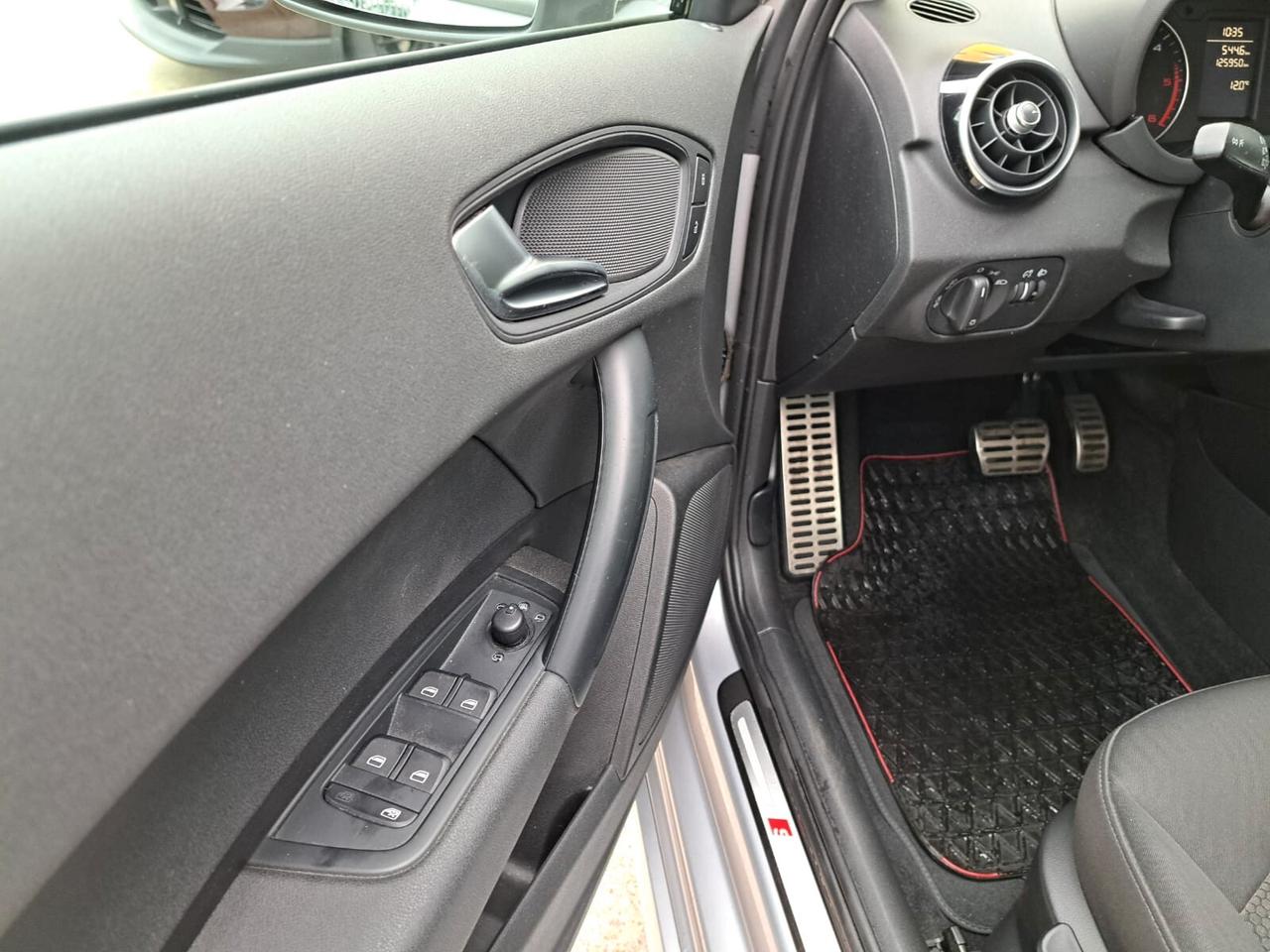 Audi A1 SPB 1.6 TDI S tronic line -DOPPI CERCHI