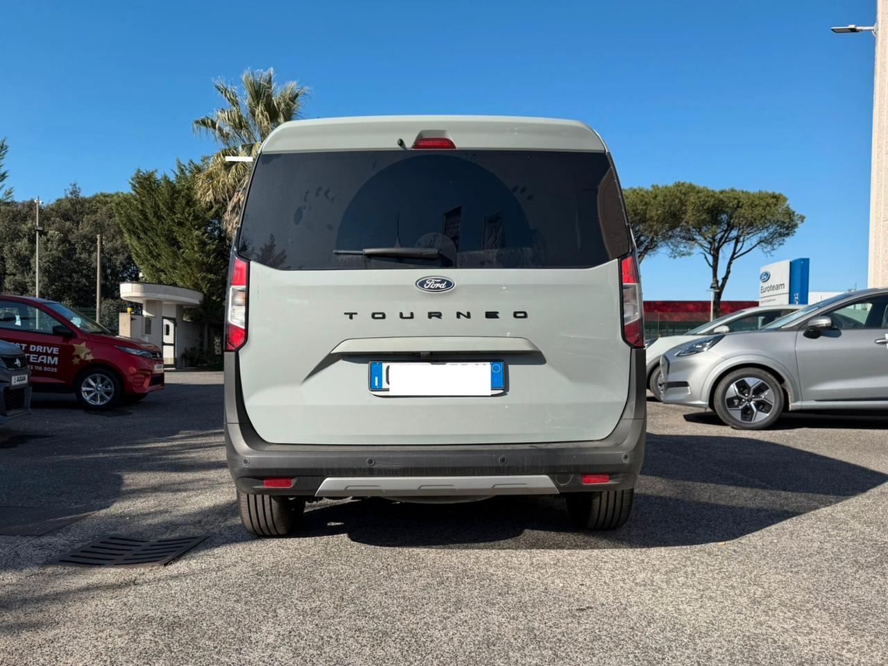 Ford Tourneo Courier 1.0 EcoBoost Active