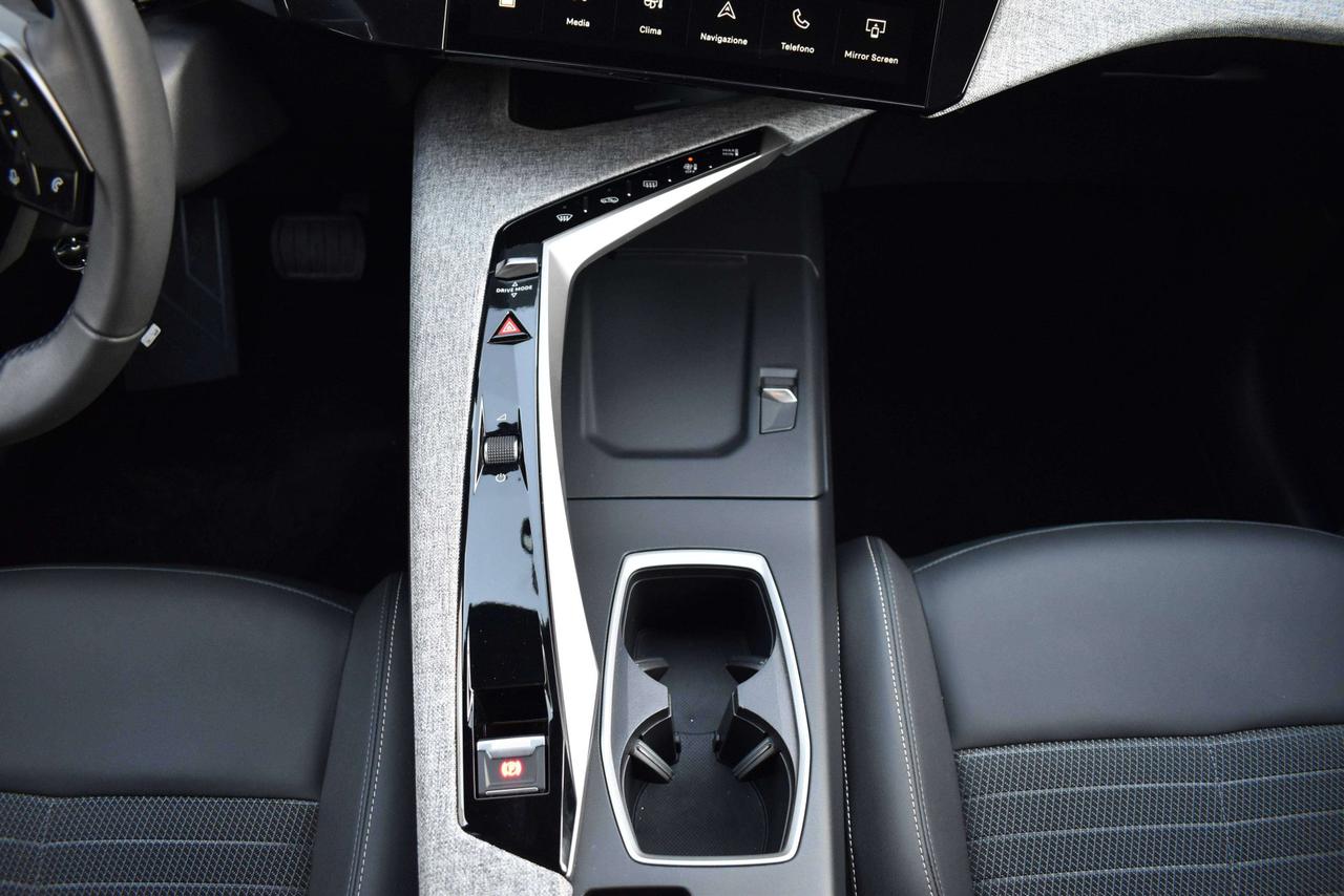 Peugeot 3008 1.2 Hybrid Allure 145cv ITALIANA - IVA ESPOSTA - UNICO PROPRIETARIO