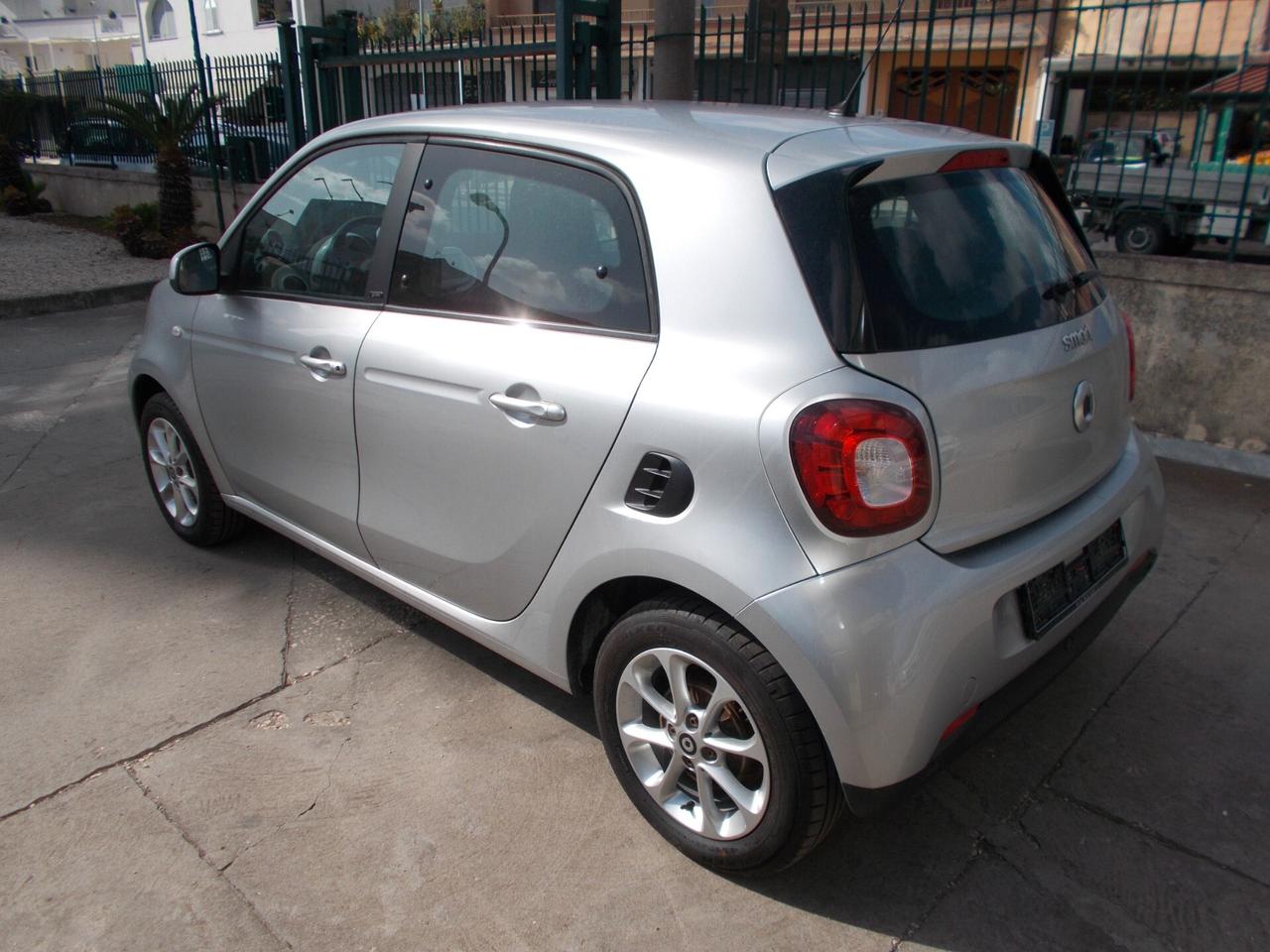 Smart ForFour 70 1.0 Prime