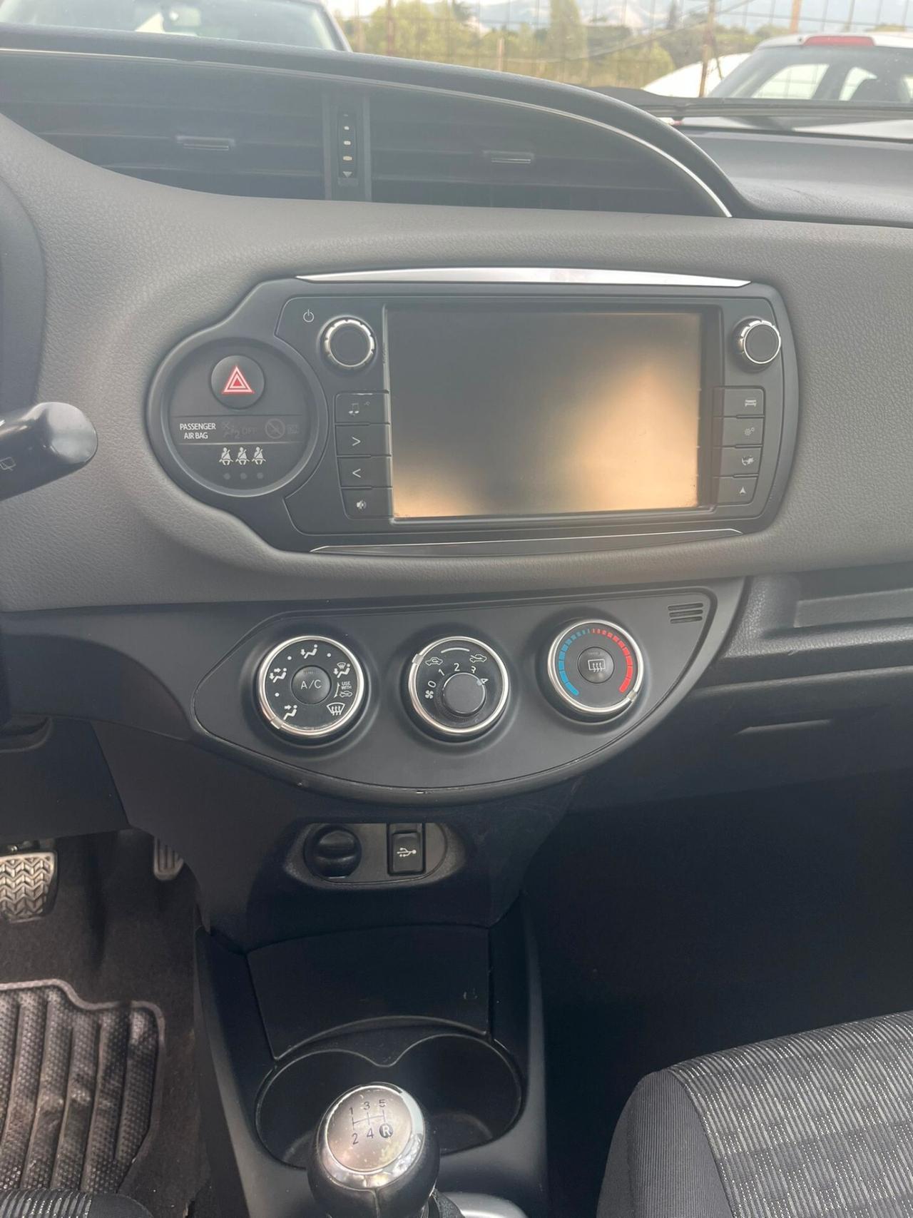 Toyota Yaris 1.0 5 porte