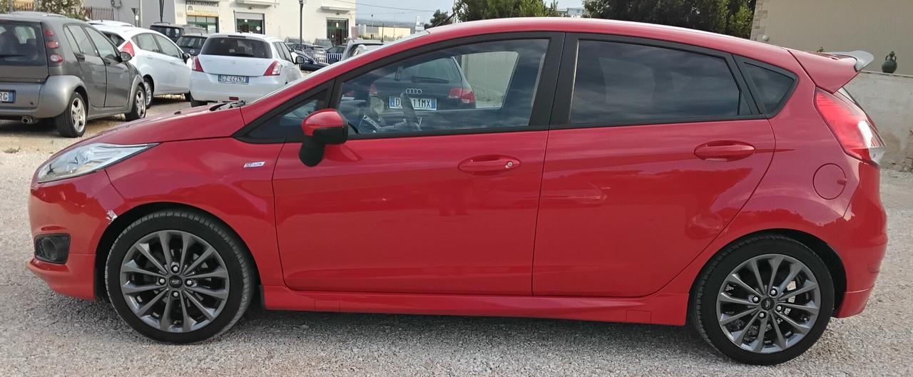 Ford Fiesta 1.5 TDCi 75CV 5 porte ST-Line