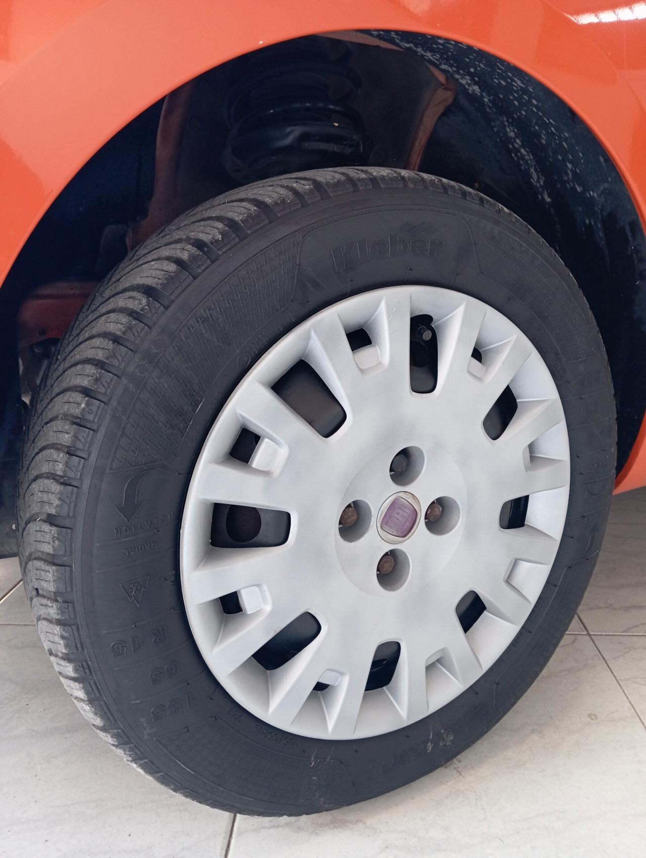 Fiat Qubo 1.4 bnz/metano 2010 CON GARANZIA