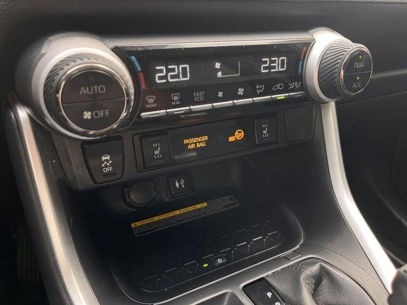 Toyota RAV4 2.5 HV 218cv E-CVT Style 2WD + Panoramic Roof Sky View