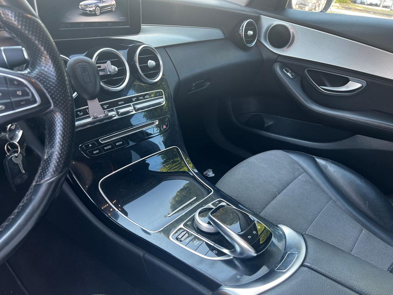 Mercedes-Benz C 220 C-Class C #11525