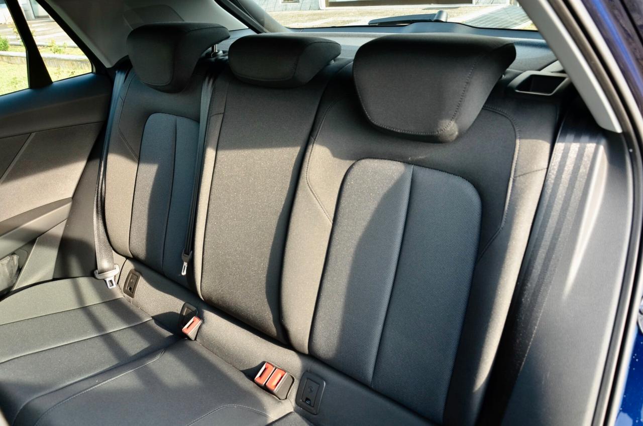 AUDI Q2 35 1.5 TFSI BUSINESS ADVANCED 150cv S-TRONIC, GAR. AUDI 4/27, SERVICE AUDI, UNICOPROPRIETARIO, UFF ITALIANA, GANCIO TRAINO, APPLE ANDROID, PERMUTE