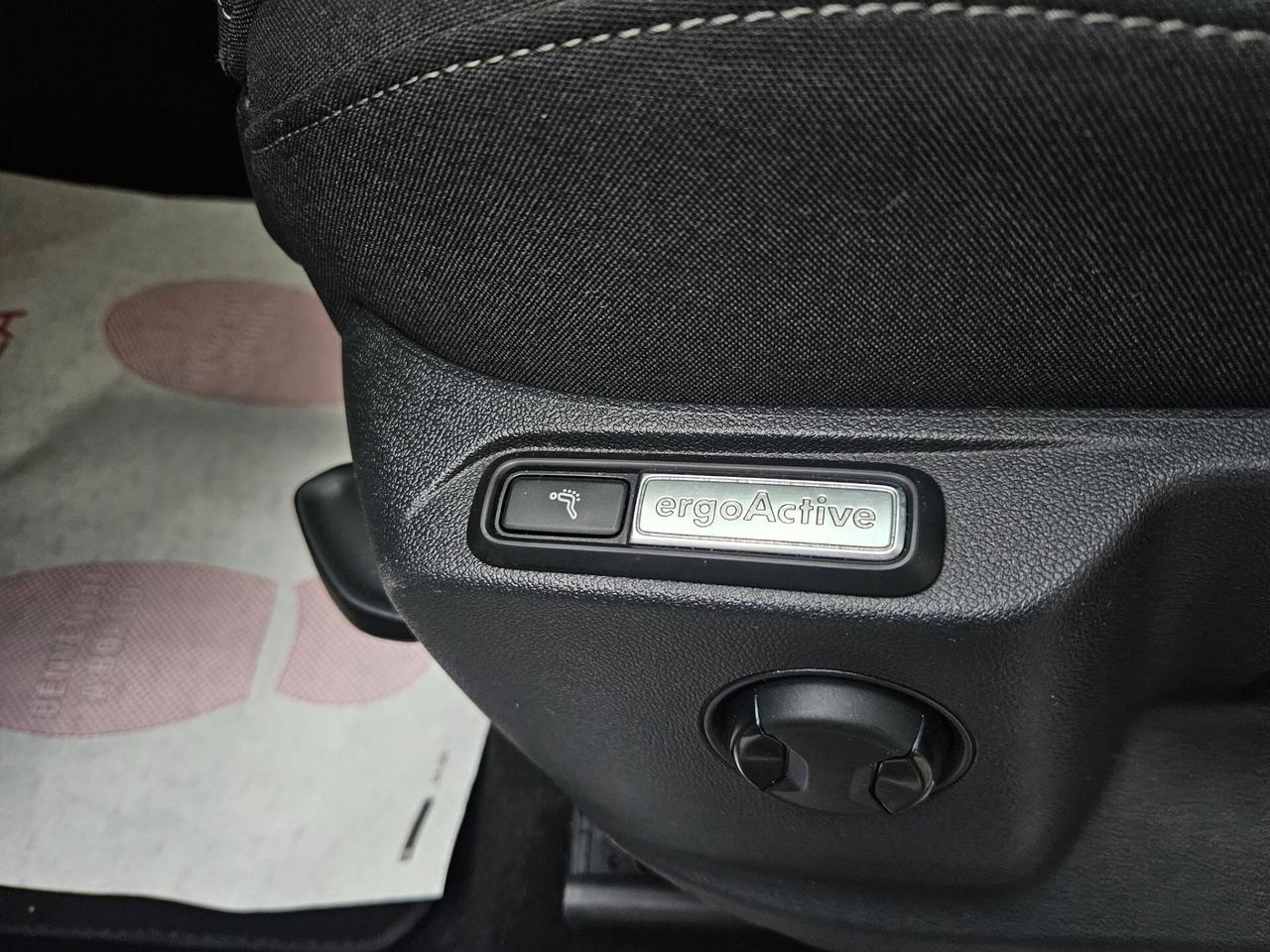 Volkswagen Tiguan 2.0 TDI 150 CV SCR DSG Elegance