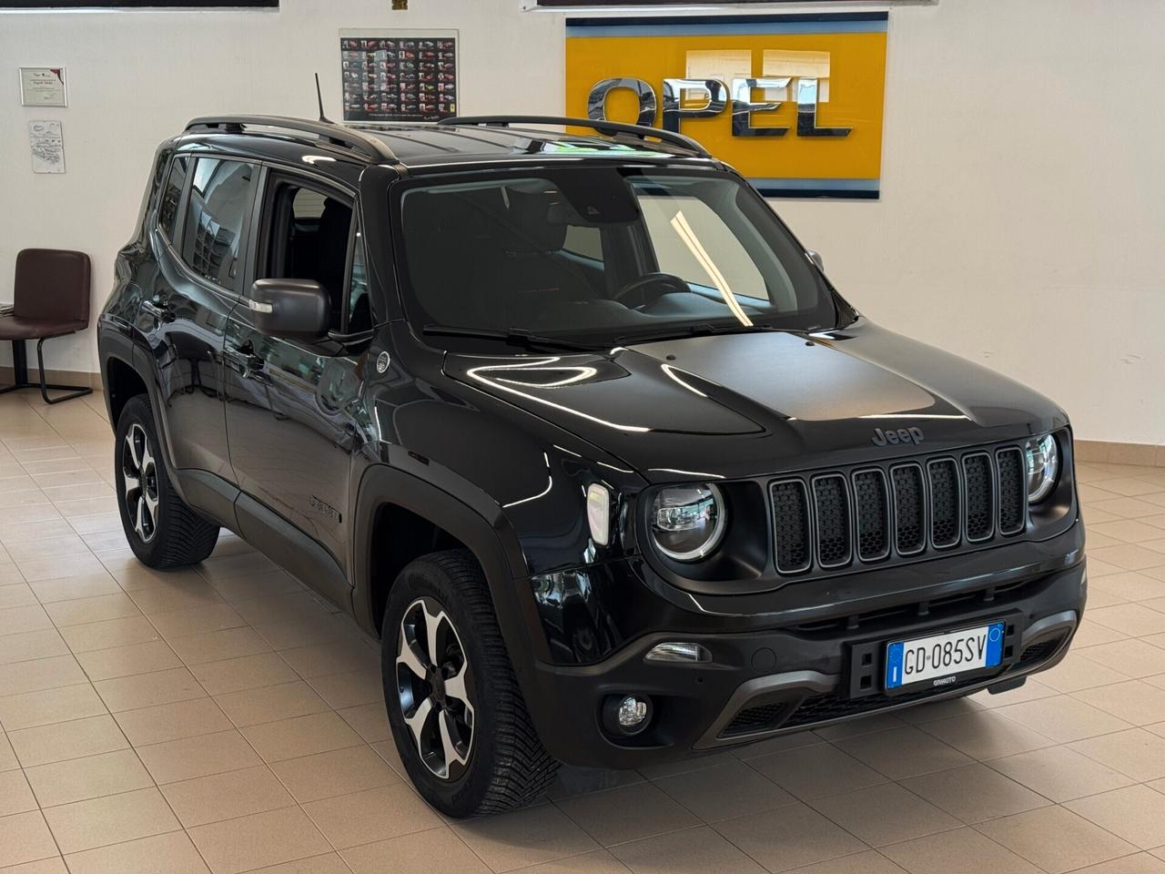 JEEP RENEGADE 4XE TRAILHAWK HYBRID PLUG-IN