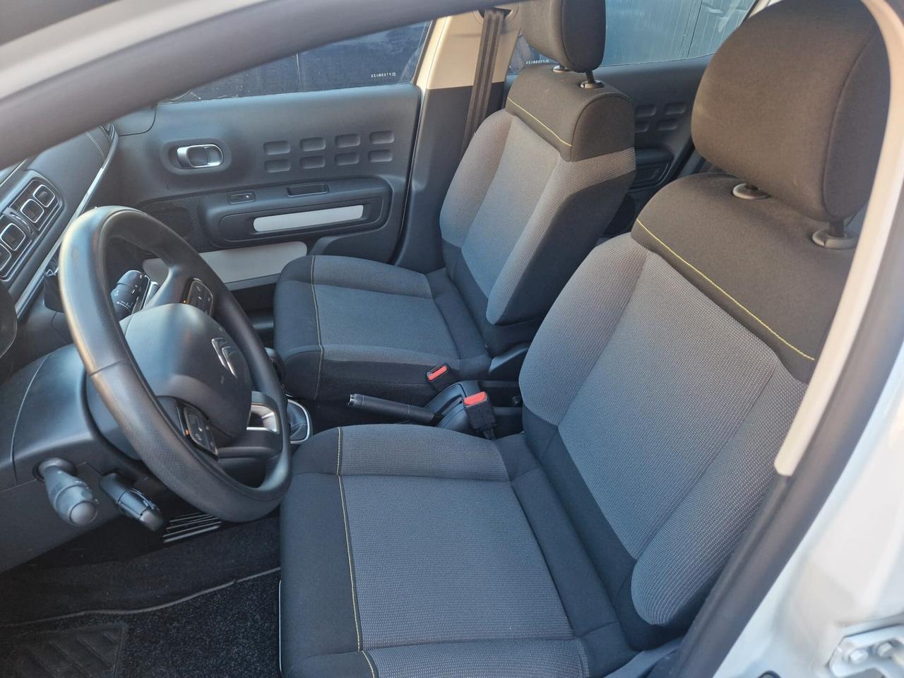 Citroen C3 3A SERIE PURETECH 83 S&S SHINE