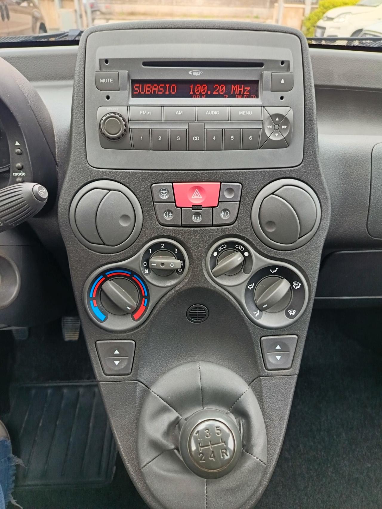 Fiat Panda 1.3 MJT 16V DPF 4x4 Climbing