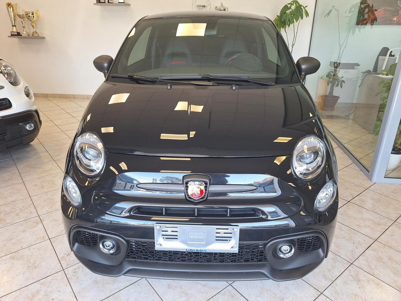 Abarth 695 1.4 T-jet Competizione