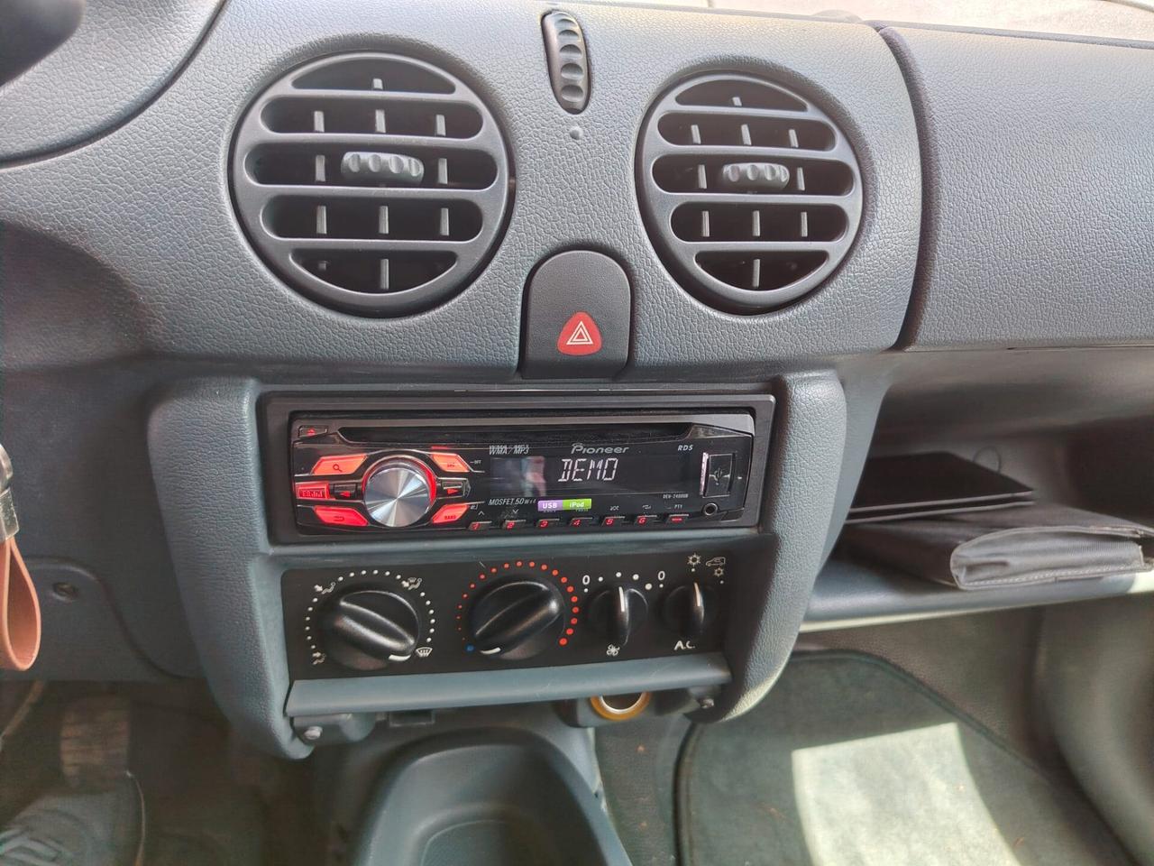 Renault Kangoo 1.4 cat 5 porte Expression