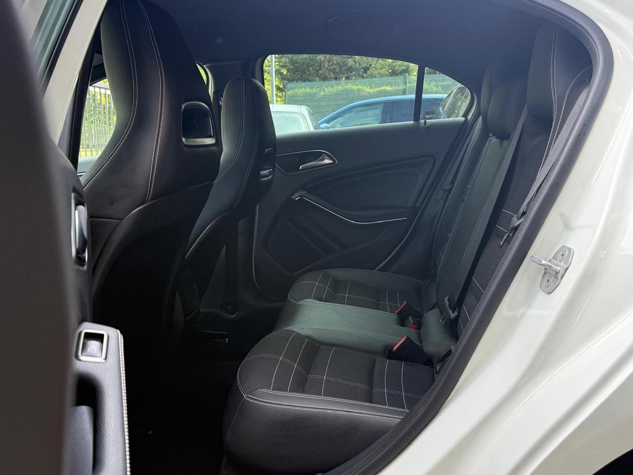 Mercedes-benz A 180 d Automatic Premium