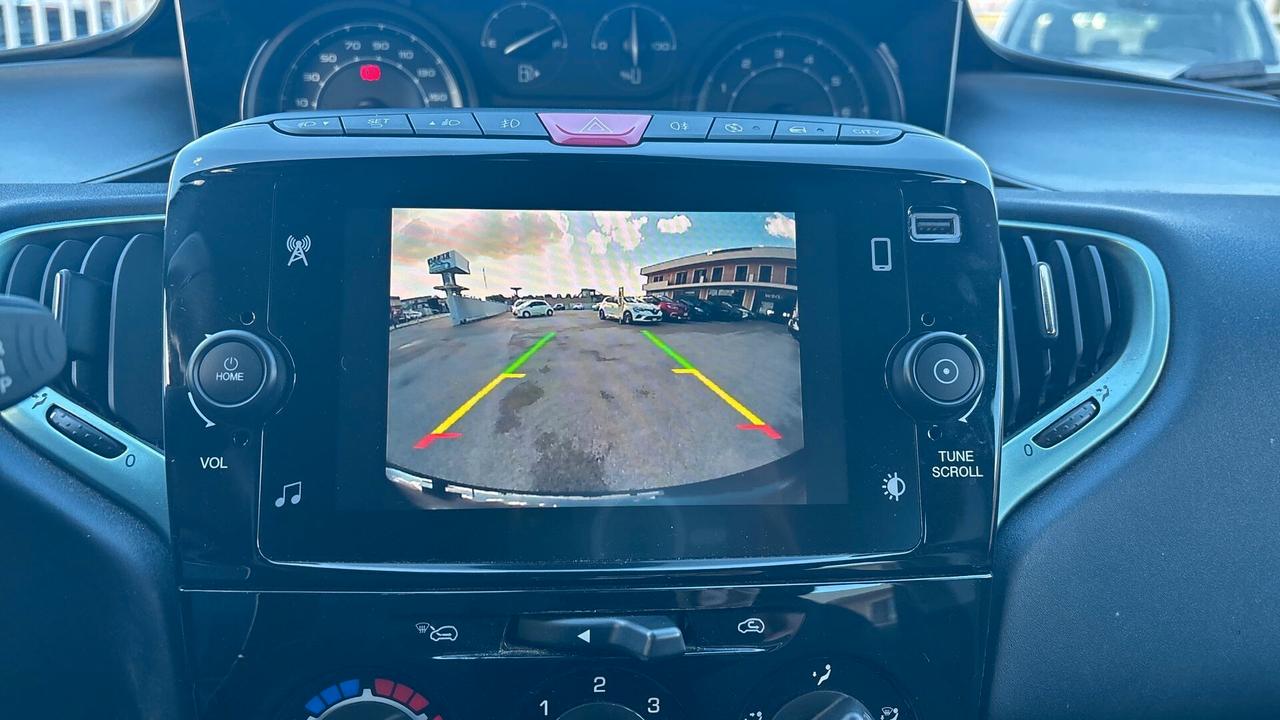 Lancia Ypsilon 1.0 FireFly 5 porte S&S Hybrid Gold Plus