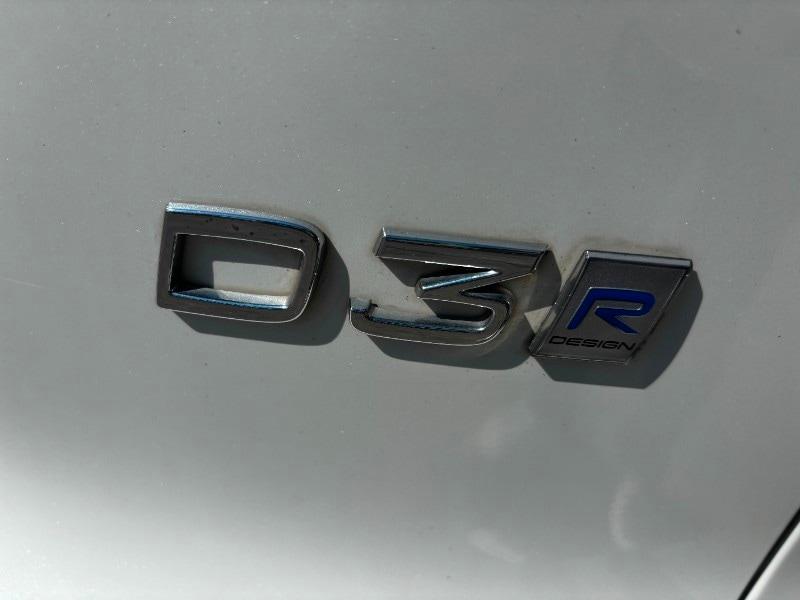 VOLVO XC40 (2017-->) XC40 D3 Geartronic R-design