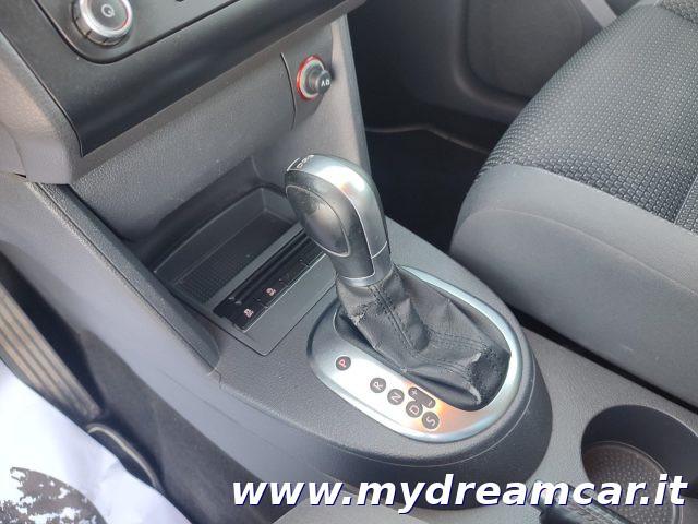 VOLKSWAGEN Touran Business 1.6 TDI DSG Comfortline 7 Posti