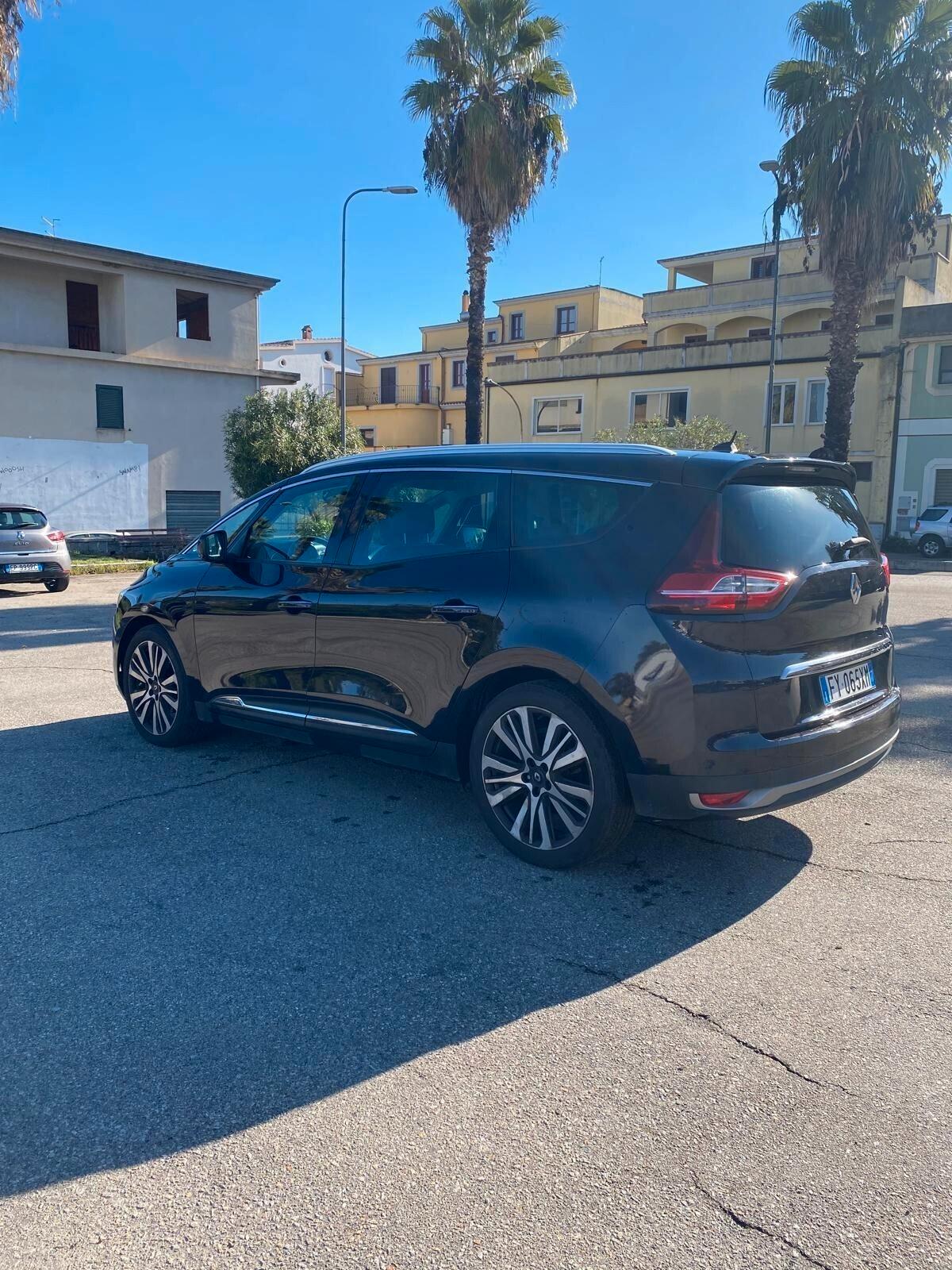 Renault Grand Scenic Blue dCi 120 CV Initiale Paris