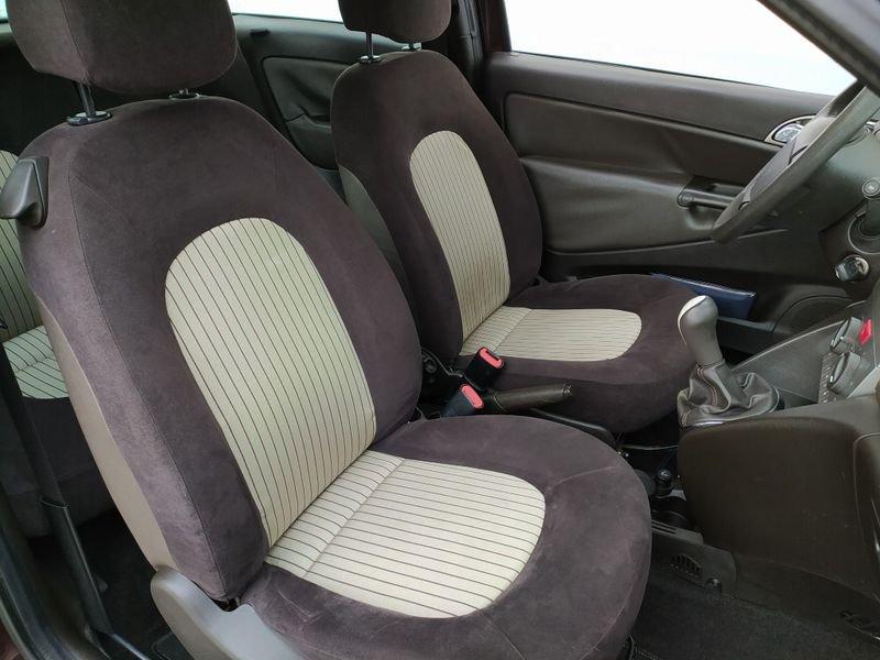 Lancia Ypsilon 1.3 MJT 75 CV Oro