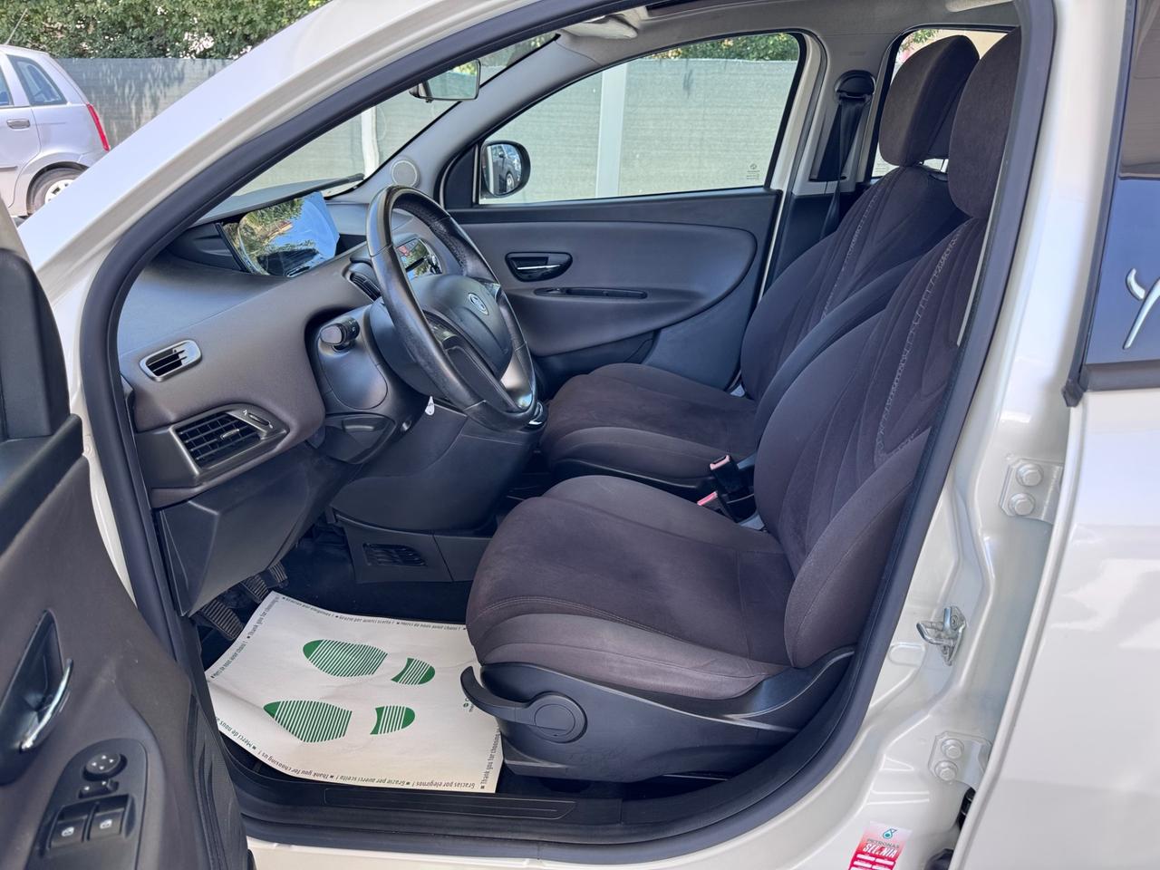 Lancia Ypsilon 1.3 MJT 16V TETTO Platinum