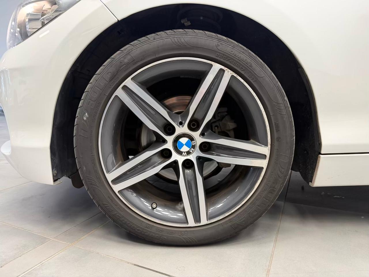 Bmw 116 116d 5p. Urban