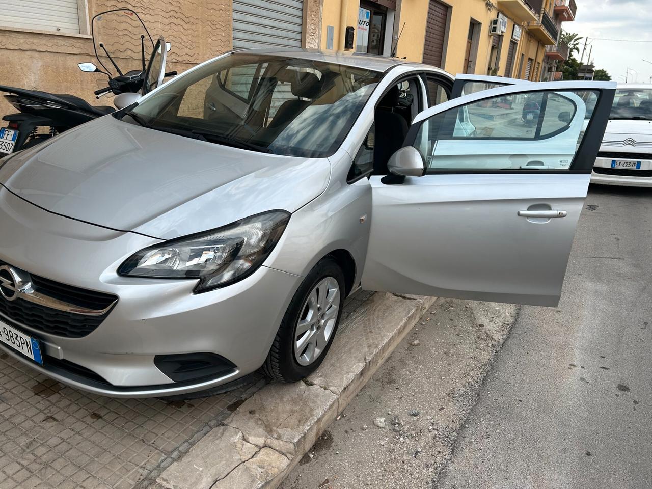 Opel Corsa 1.4 90CV GPL Tech 5 porte n-Joy