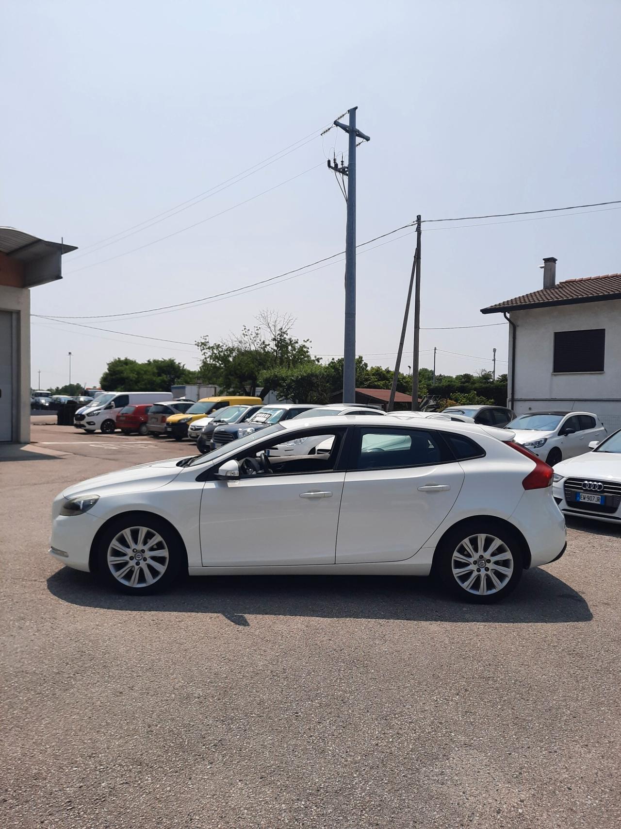 Volvo V40 D2 1.6 Momentum