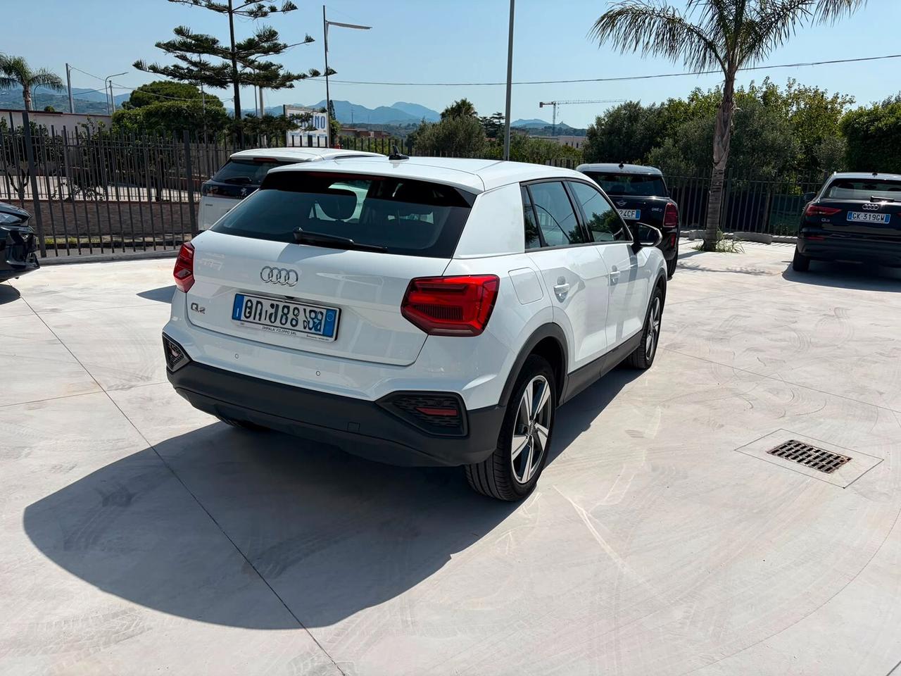 Audi Q2 30 TFSI Business