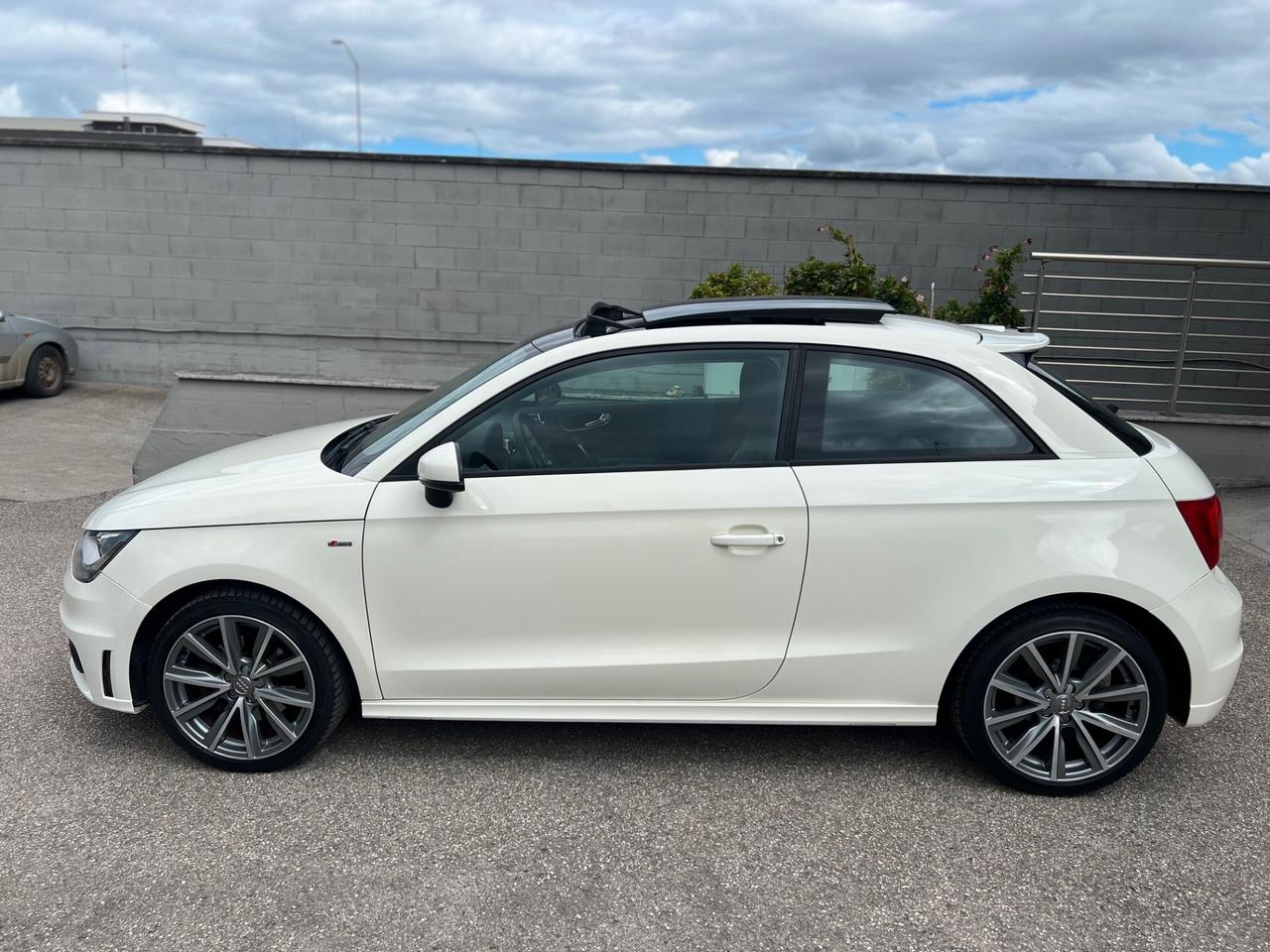 Audi A1 3pt 1.6 tdi 90cv Ambition S LINE XENON/TETTO PERF.