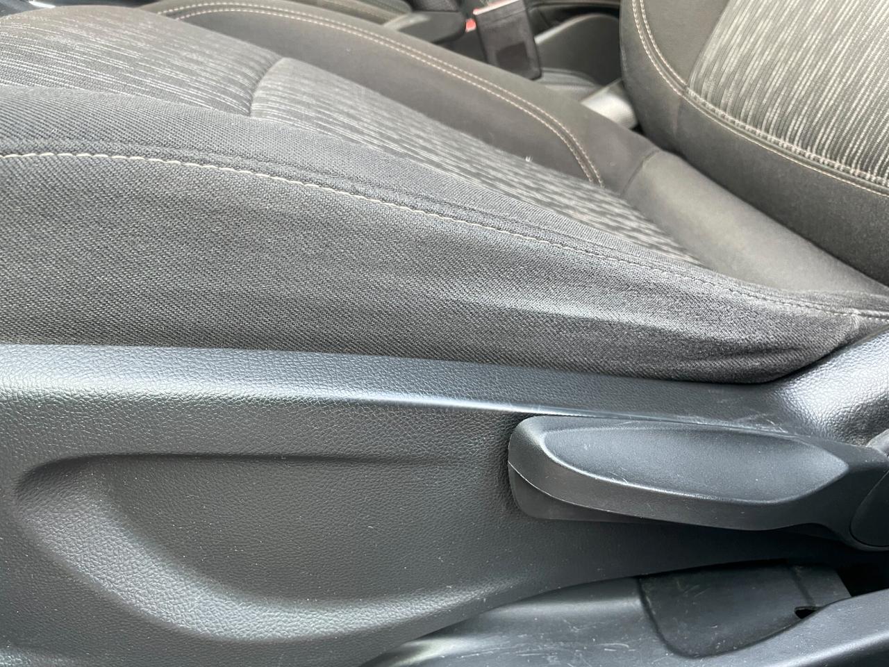 Opel Mokka BENZINA - NEOPATENTATI AREA B MILANO