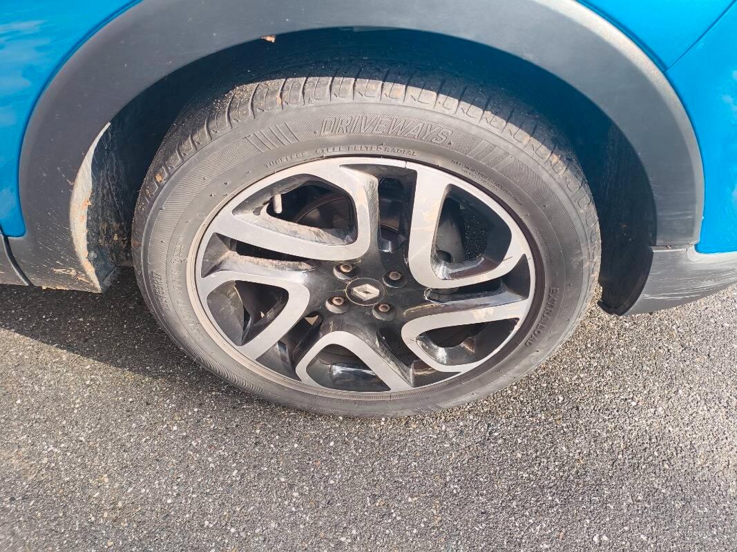 Renault Captur Renault Captur I 2016 0.9 tce Zen (live) 90cv E6