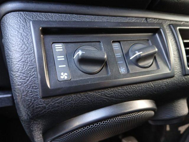 LAND ROVER Defender 90 2.5 Td5 Station Wagon S - N1 Neopatentati